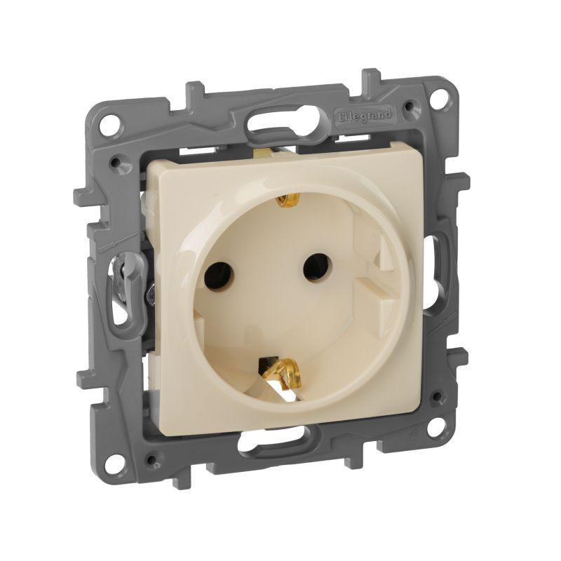 картинка Розетка 1-м СП Etika 16А IP31 250В 2P+E с заземл. защ. шторки немецк. стандарт винтов. клеммы механизм сл. кость Leg 672322