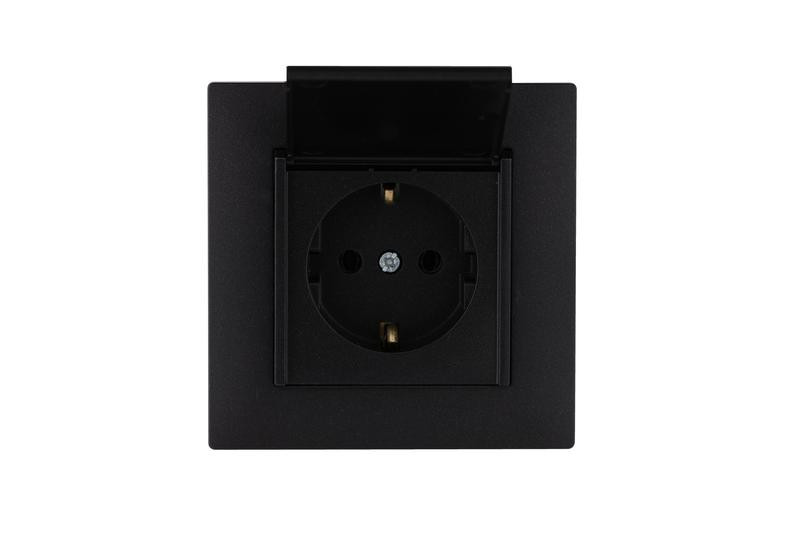 картинка Розетка 1-м с крышкой Karea RIZZ STAR с заземл. чер. Makel 88054029